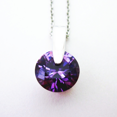Pinpoint Purple Cubic Zirconia w/chain - Click Image to Close